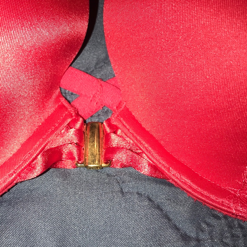 Victoria Secret Bra - Picture 2 of 4